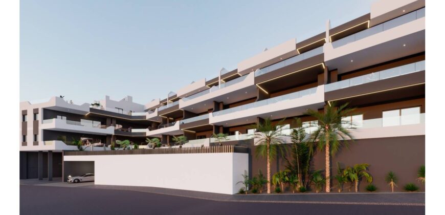 Spacious and luxurious three-bedroom apartment with a 23m2 south-facing terrace/balcony. Benijofar