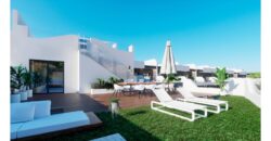 Spacious and luxurious three-bedroom apartment with a 23m2 south-facing terrace/balcony. Benijofar