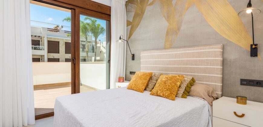 Luxury bungalow in Los Balcones