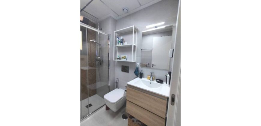 APARTMENT IN TORREVIEJA WITH TOURIST LICENSE