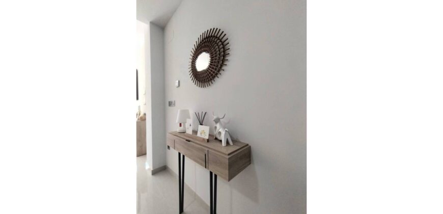 APARTMENT IN TORREVIEJA WITH TOURIST LICENSE