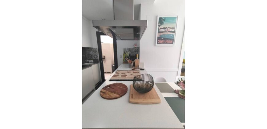 APARTMENT IN TORREVIEJA WITH TOURIST LICENSE